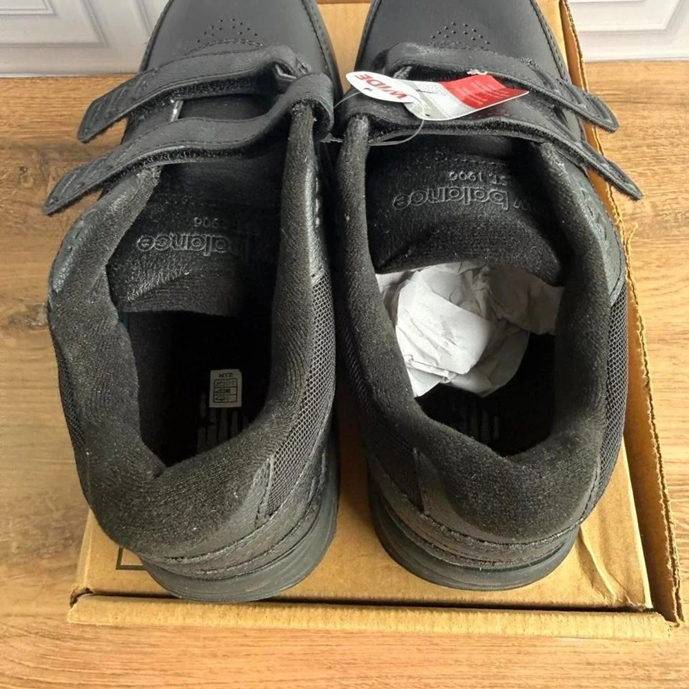 New Balance 574 black trainers, Size US 7.5 4E wide